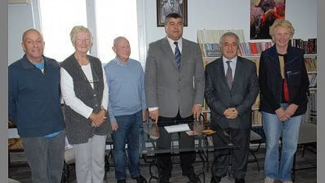 YILBAŞINA VANLI DEPREMZEDELER İÇİN TÜRKÜ SÖYLEYEREK GİRECEKLER