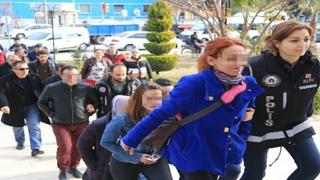 TÜTÜN OPERASYONUNDA 8 KİŞİ SERBEST...