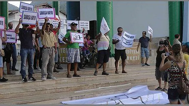 BARIŞ GÜNÜNDE YÜRÜYÜŞ DÜZENLEDİLER (görüntülü)