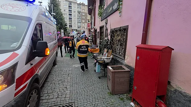 51 yaşındaki 2 çocuk annesi, iş yerinde bıçaklanarak öldürüldü