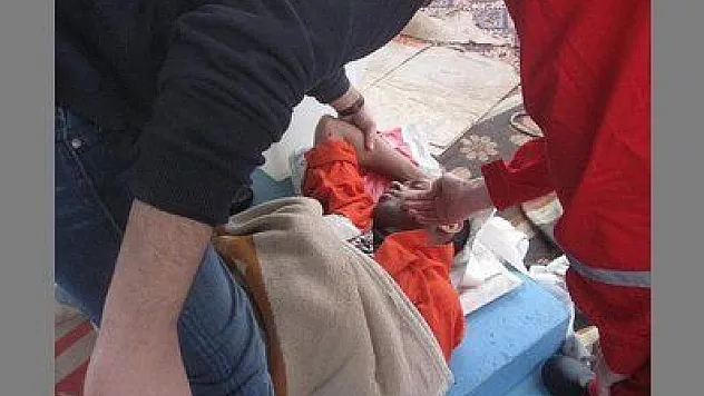 GEMİDE DÜŞEN ENDONEZYALI MÜRETTEBAT FETHİYE'DE HASTANEYE KALDIRILDI