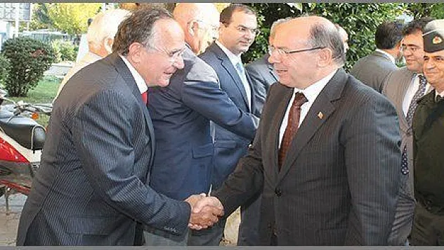  MUĞLA VALİSİNE FETHİYE'DE BAKAN GİBİ KARŞILAMA