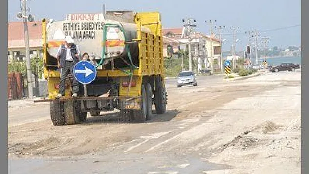 AĞIR TONAJLI ARAÇLAR YOLLARI BOZDU