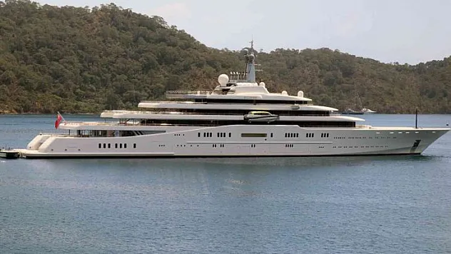 Abramovich'in 'Eclipse' yatı Göcek'e demir attı