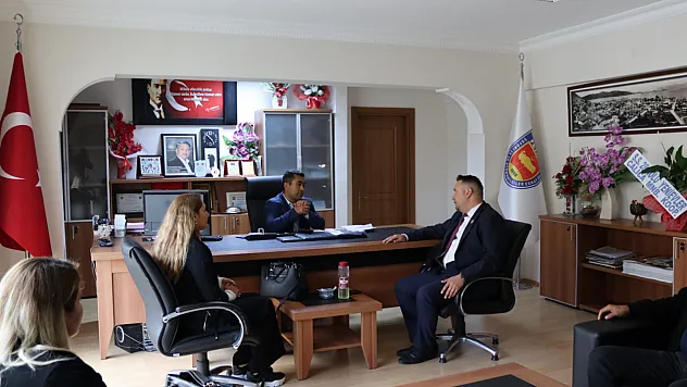 Aday adayı Tilkici trafik sorununa dikkat çekti  