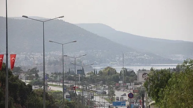 Afrika sıcakları, toz bulutuyla Bodrum'un üstüne çöktü
