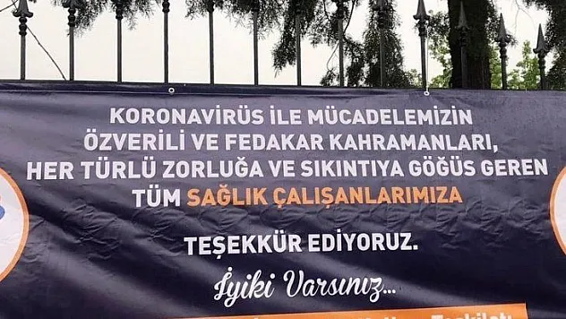 AK Gençlik Sağlık Çalışanlarını Unutmadı