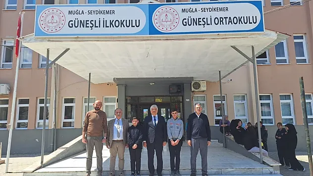 AK Parti Seydikemer İlçe Başkanı Ali Büklü'den TÜBİTAK Bölge Birincisi Öğrencilere Ziyaret