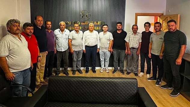 AK Parti Seydikemer İlçe Başkanı Ali Büklü ve Yönetiminden MHP İlçe Başkanı Mehmet Arıç'a Hayırlı Olsun Ziyareti