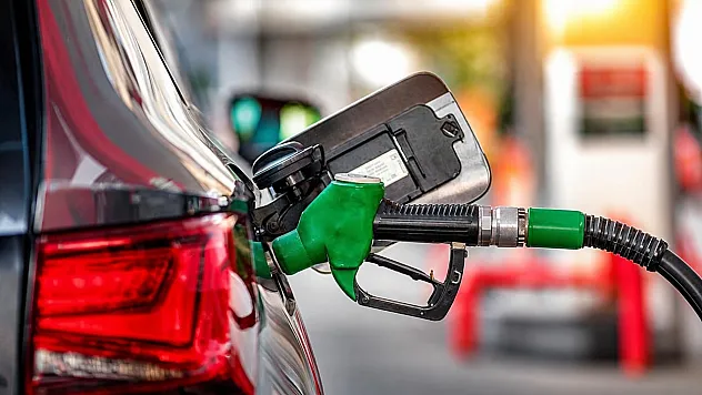 Akaryakıtta 'Eşel Mobil' sona erdi: Yeni ÖTV düzenlemesi başladı