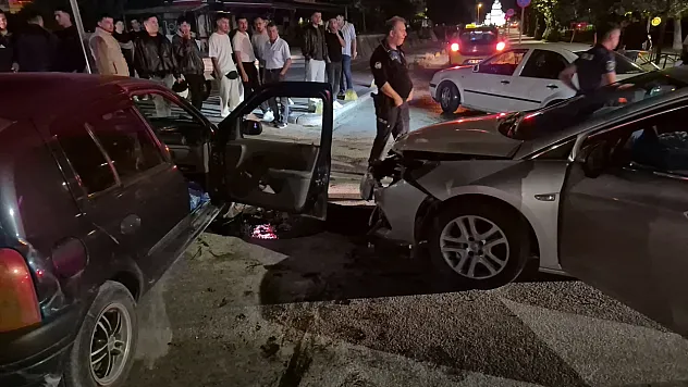 Alkollü sürücü, fark etmediği beton refüjü aşıp kaza yaptı: 'Ben orayı düz sandım'
