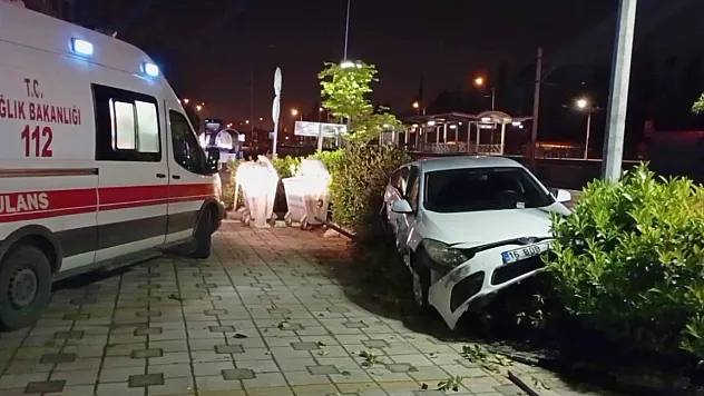 Alkollü sürücü kazaya neden oldu, araçlar hurdaya döndü