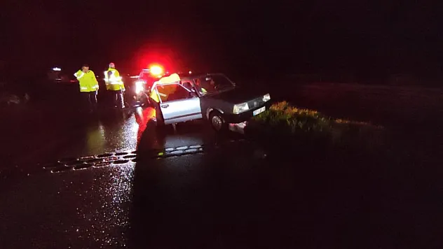 Alkollü Sürücü Refüje Çarptı: 300 Promil Alkollü Çıktı