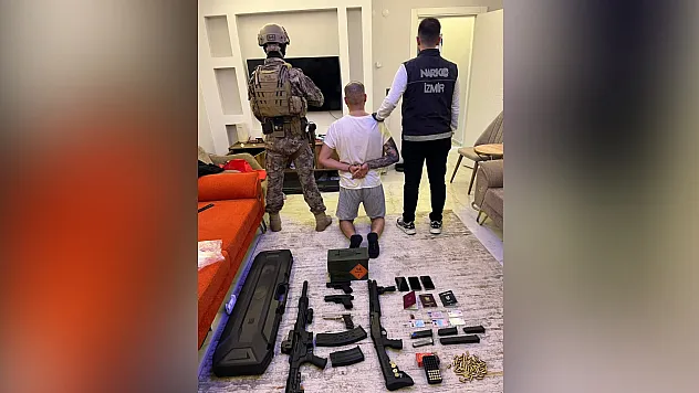 Almanya'nın uluslararası düzeyde aradığı şüpheli İzmir'de yakalandı