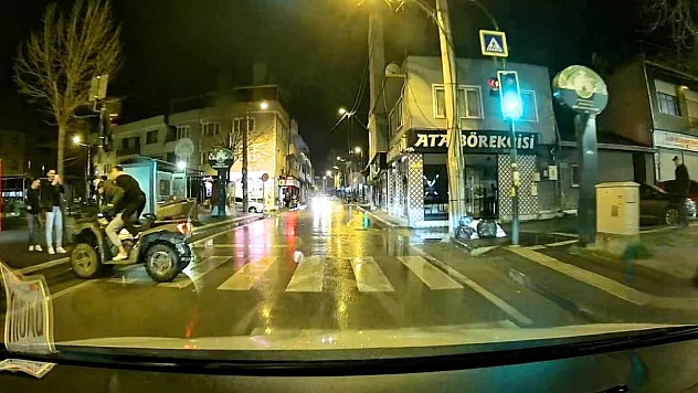 Ana caddeyi drift parkuruna çevirdi, facianın eşiğinden böyle döndü