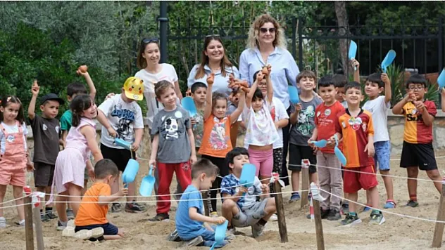 Anaokulu öğrencilerine arkeolojik kazı etkinliği