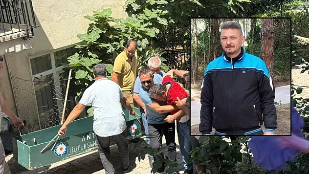 Antalya'da 41 yaşındaki adam evinin bahçesinde ölü bulundu