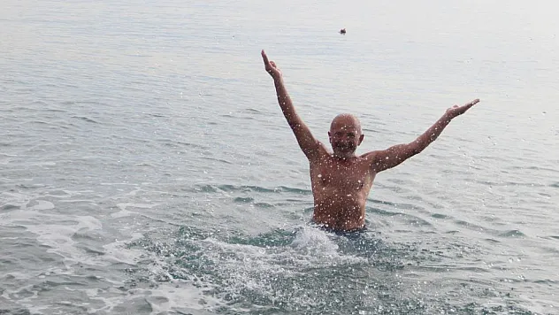 Antalya'da aralık ayında deniz keyfi