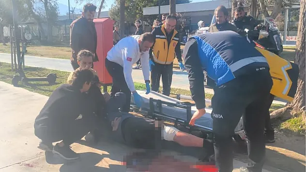 Antalya'da yaşlı adamı 'Neden selam almıyorsun' diyerek bacağından bıçakladılar