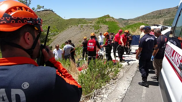 Antalya'daki feci kazada hayatını kaybeden 5 kişinin kimlikleri belli oldu