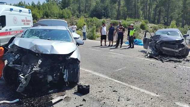 Antalya Manavgat'ta kazada ağır yaralanan sürücü 9 gün sonra hayatını kaybetti