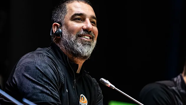 Arda Turan, Ukrayna'da yılın teknik direktörü seçildi
