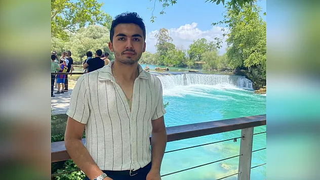 Asansör ile duvar arasında sıkışan 24 yaşındaki genç hayatını kaybetti