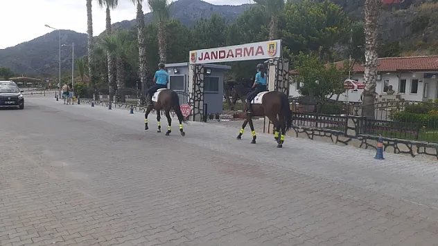 ATLI JANDARMALAR ÖLÜDENİZ'DE GÖREV YAPIYOR