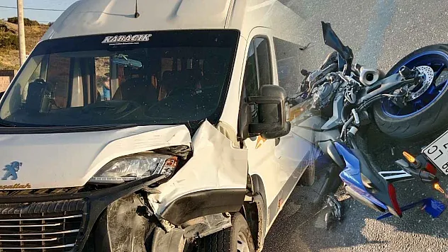 Aydın'da minibüsle çarpışan motosikletin sürücüsü öldü