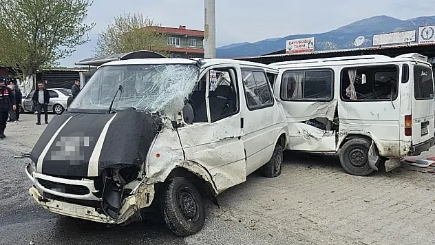 Aydın'da zincirleme trafik kazası: 1 ölü, 2 yaralı