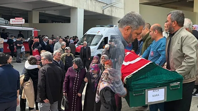 Ayla öğretmenin cenazesi yakınları tarafından hastane morgundan alındı