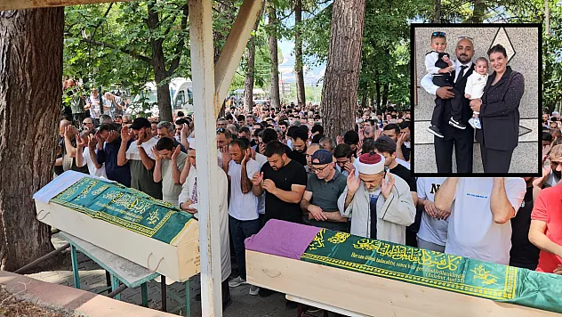 Aynı motosiklette can veren anne-baba gözyaşlarıyla uğurlandı