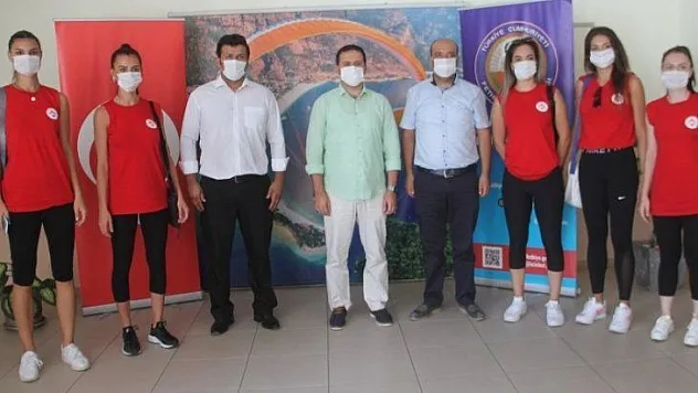 Bahçeşehir Spocuları Kaymakam Fırat'ı Ziyaret Etti