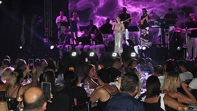 Barbunn Fethiye'de Ebru Yaşar İzdihamı Unutulmaz Yaz Konseri