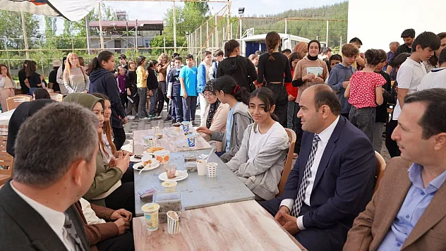 Başkan Akdenizli'den Kermese Destek