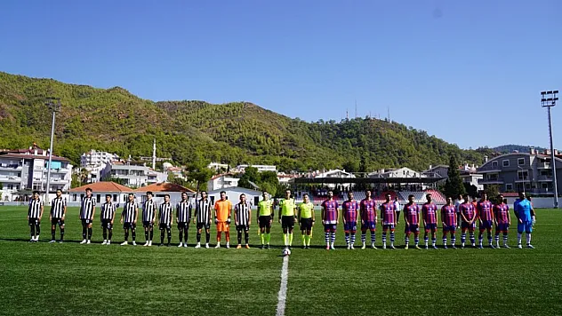 Başkan Akdenizli Takımını Yalnız Bırakmadı