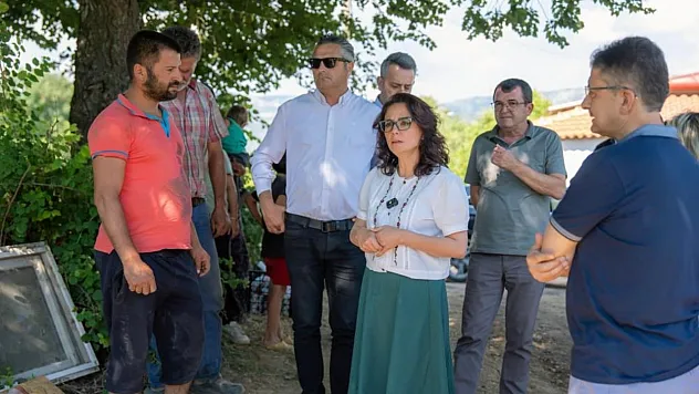 Başkan Köksal Aras yangında evleri zarar gören aileyi ziyaret etti