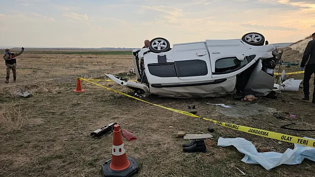 Bayramlaşmadan dönen muhtarın aracı şarampole yuvarlandı: 1 ölü