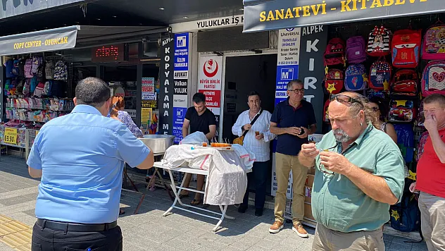 BBP'den Muhsin Yazıcıoğlu adına kar şerbeti ikramı