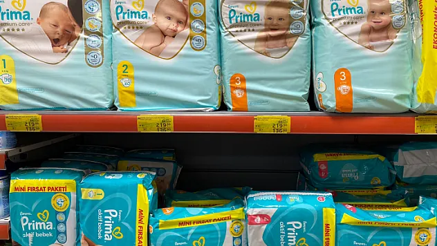 Bebek bezi fiyatları el yakıyor