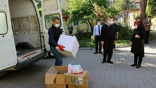 Berber ve kuaförlere dezenfekte ve koruyucu malzeme desteği