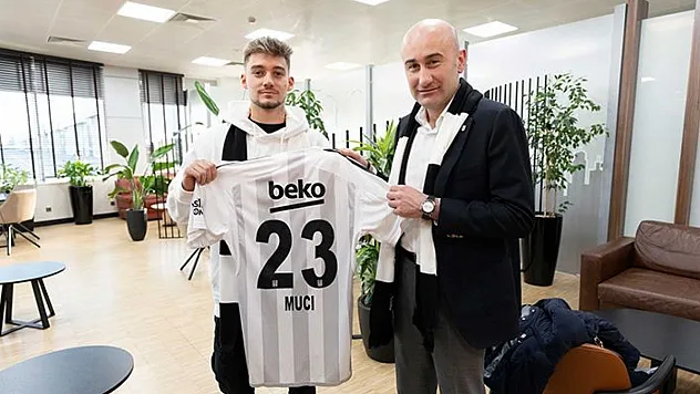Beşiktaş'ın yeni 10 numarası, kulüp tarihinin en pahalı transferi oldu