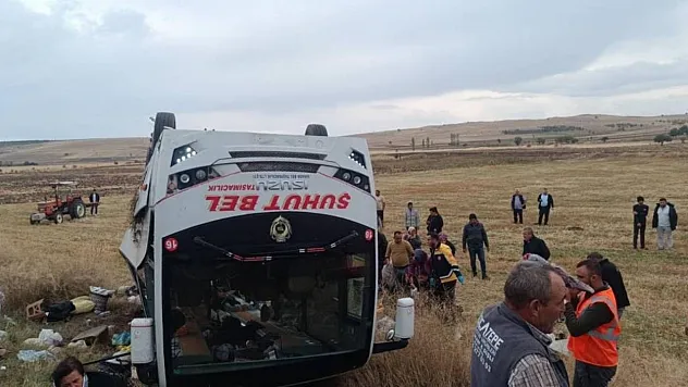 Bir kişinin öldüğü, 27 kişinin yaralandığı kazada şoför gözaltına alındı