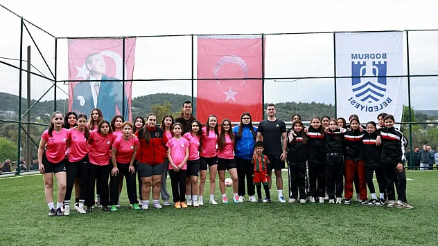 Bodrum Çiftlik Halı Saha Tesisleri vatandaşların kullanımına açıldı