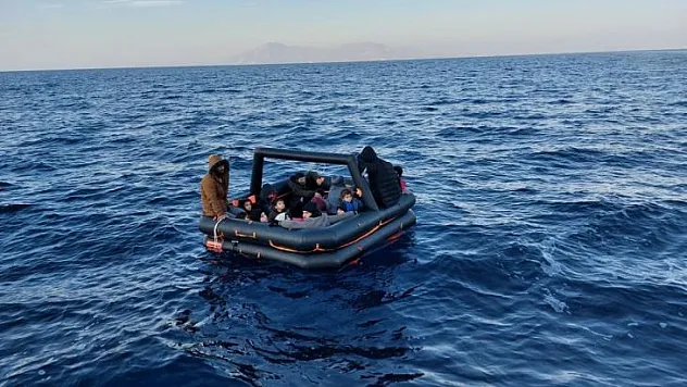 Bodrum'da 19 düzensiz göçmen kurtarıldı