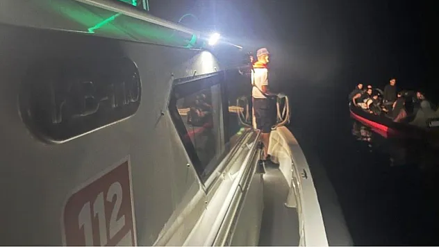 Bodrum'da 26 düzensiz göçmen kurtarıldı, 1 kaçakçı şüphelisi yakalandı