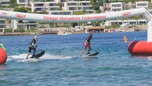 Bodrum'da deniz üzerinde hız ve adrenalin yarışı