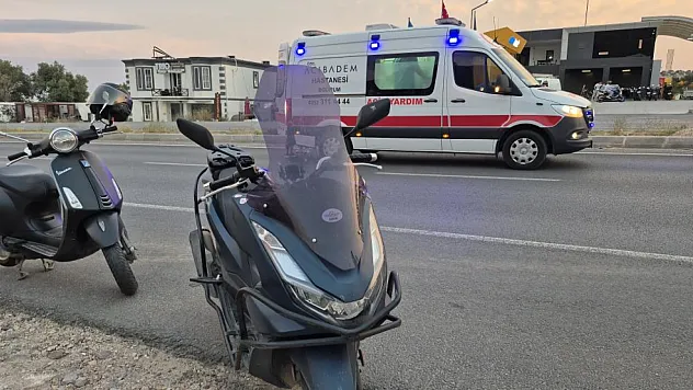 Bodrum'da motosiklet otomobile çarptı: 2 yaralı