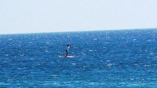 Bodrum'da sörfçünün zor anları