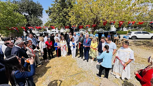 Bodrum'da 'Turizm Haftası' kapsamında Antik Halikarnassos Surları'nda yürüyüş yapıldı